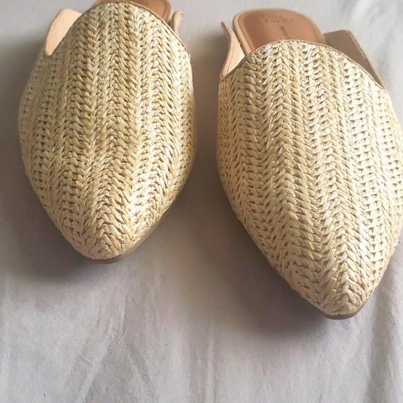NWOT Time and True Size 10 Woven Mules - Picture 5 of 5